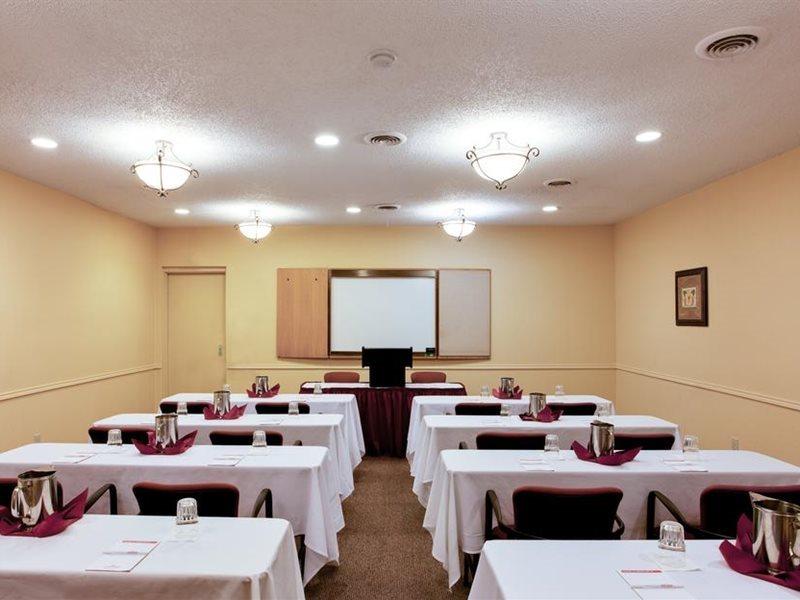 Value Suites Extended Stay - Arlington Extérieur photo