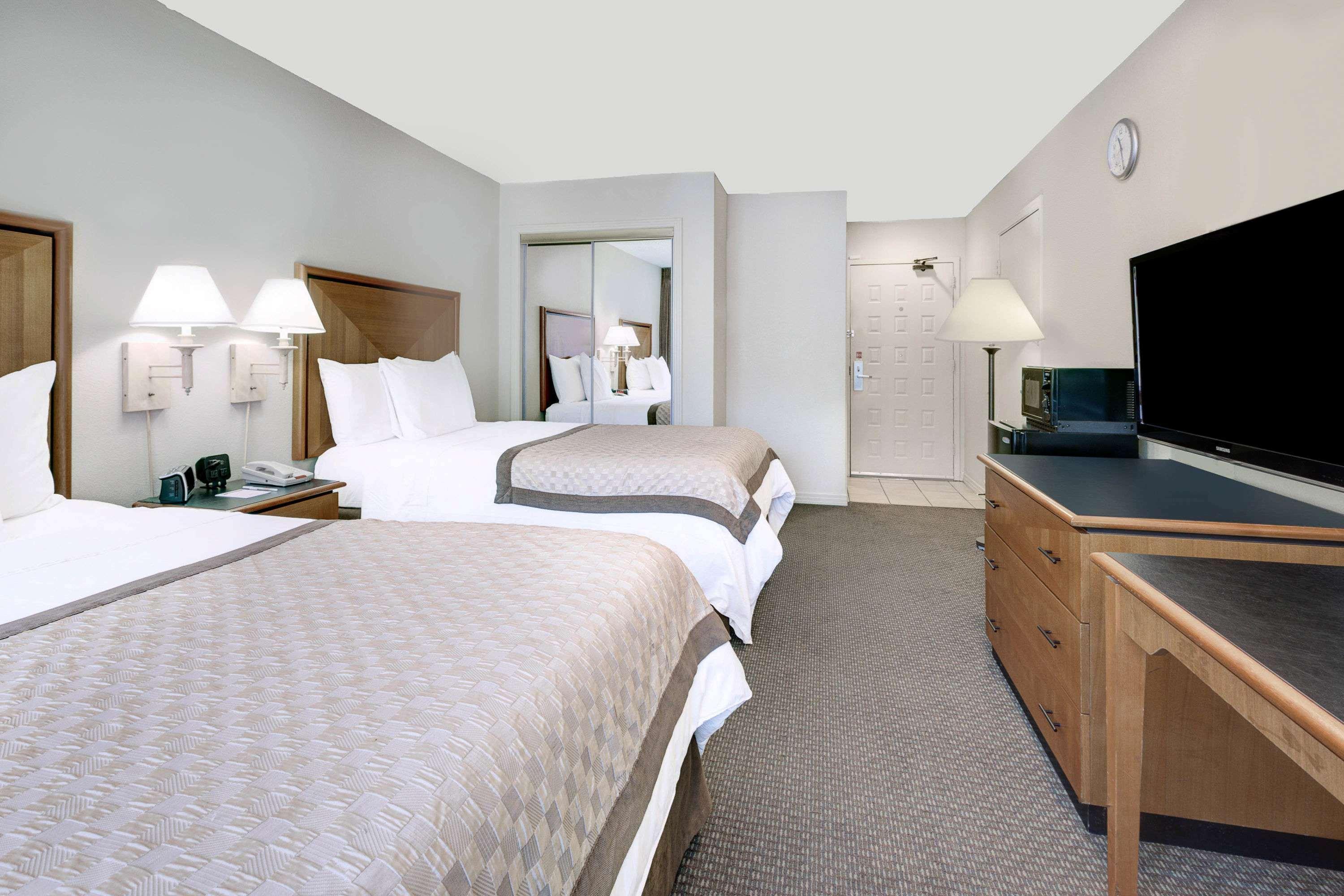 Value Suites Extended Stay - Arlington Extérieur photo