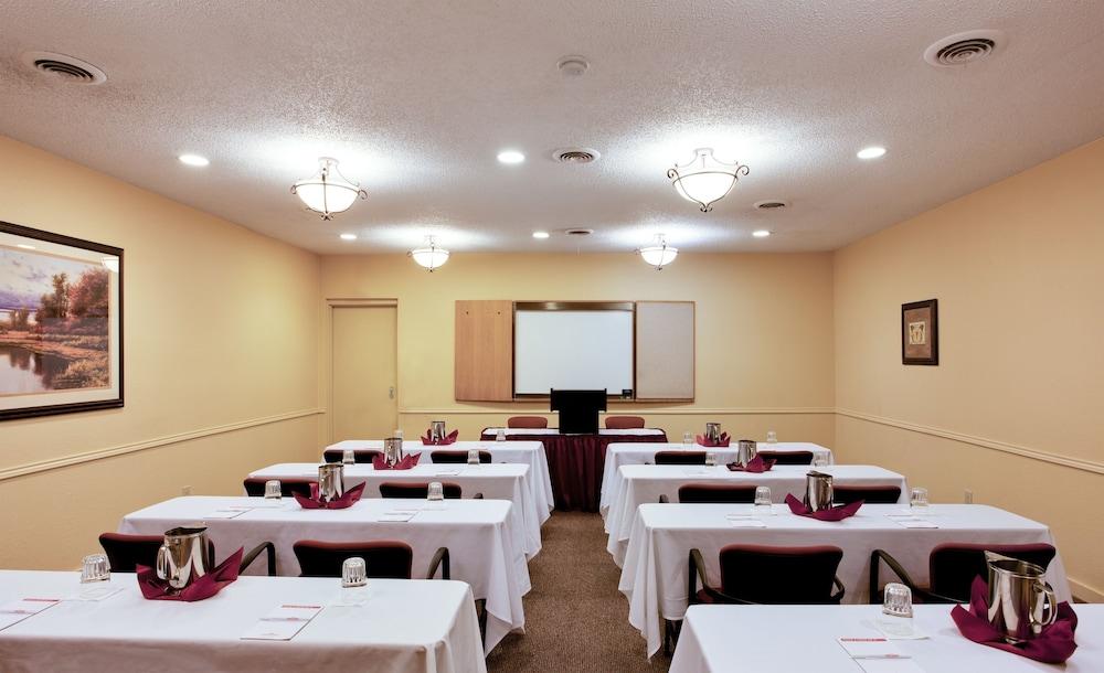 Value Suites Extended Stay - Arlington Extérieur photo